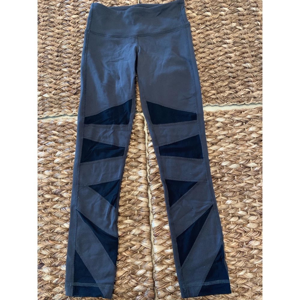 🌟Lululemon mesh crop leggings🌟